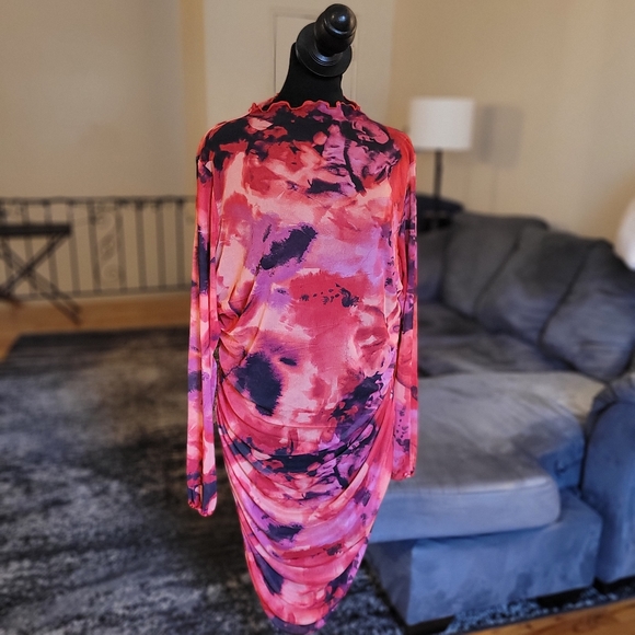 NWOT Bold Elements Pink Watercolor Ruched Long-Sleeve Dress Size XL - Picture 3 of 13